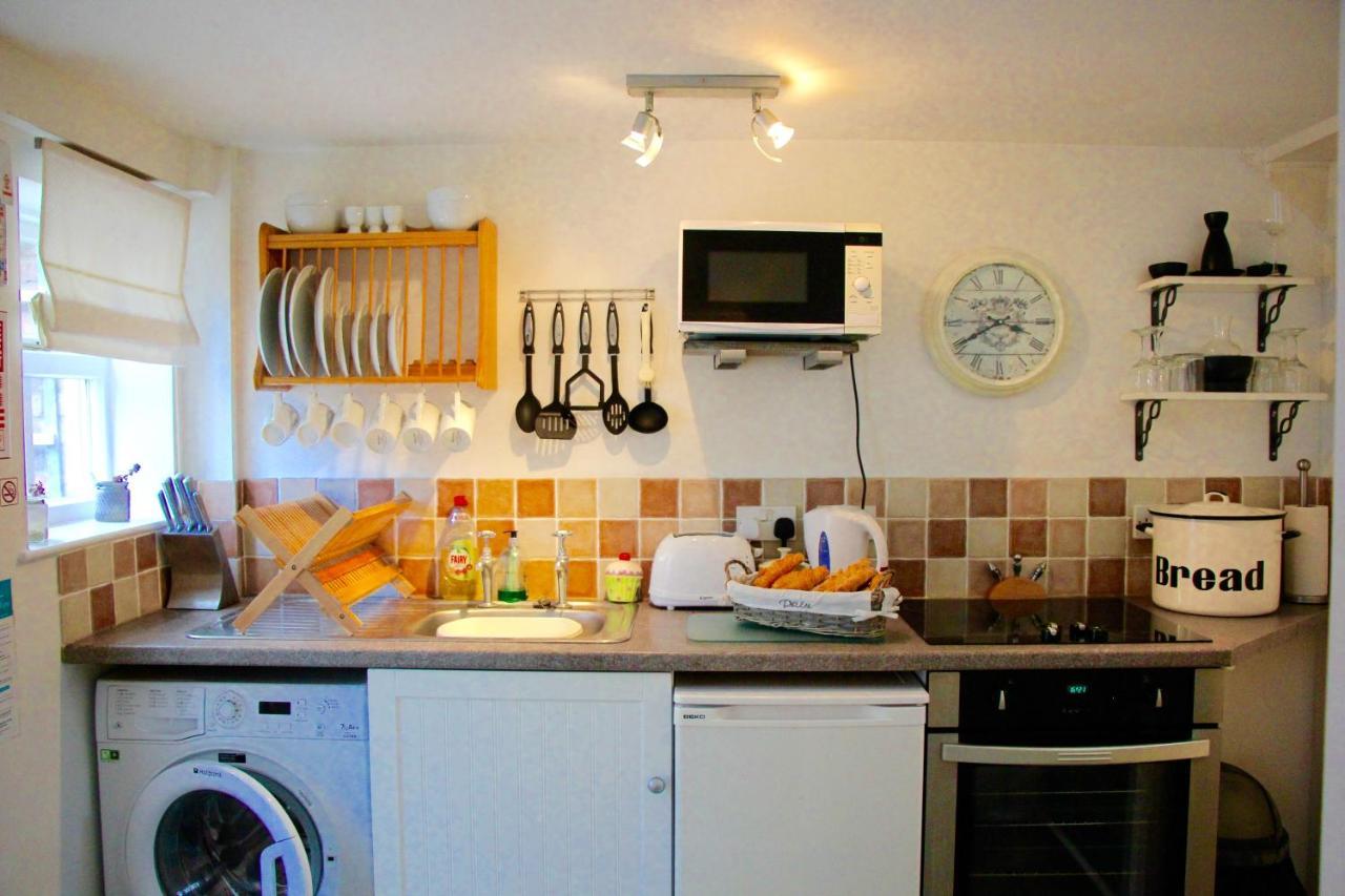 Romantic Flint Cottage On The Suffolk Coast แซกส์มันดัม ภายนอก รูปภาพ