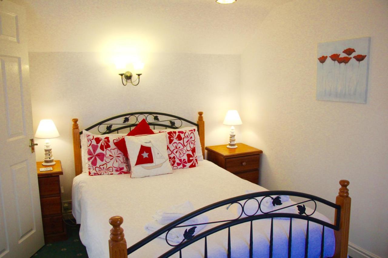 Romantic Flint Cottage On The Suffolk Coast แซกส์มันดัม ภายนอก รูปภาพ