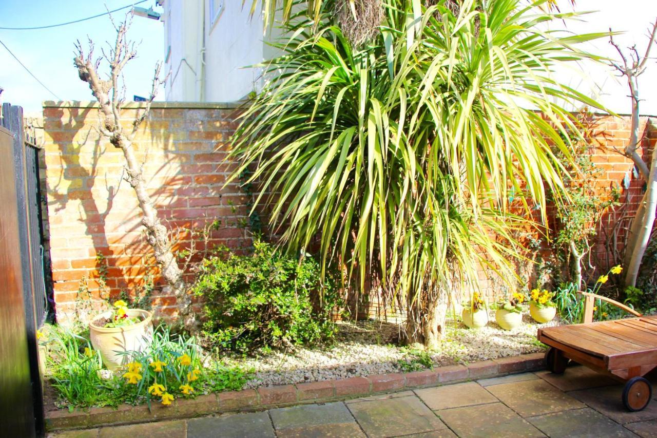 Romantic Flint Cottage On The Suffolk Coast แซกส์มันดัม ภายนอก รูปภาพ